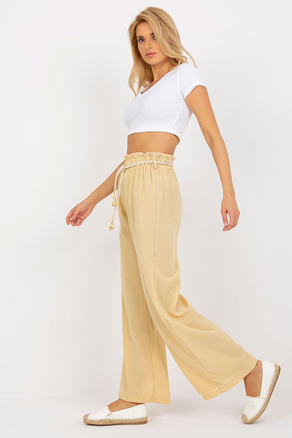 Women trousers model 179159 EM