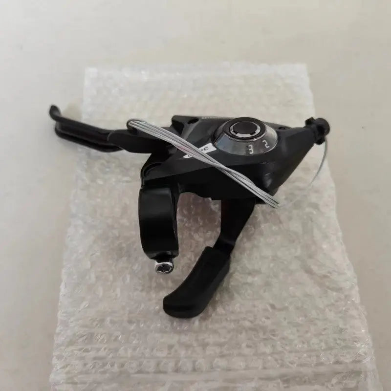 Experience the super smooth 21-speed MTB shifter & brake, enhancing your trekking. eprolo