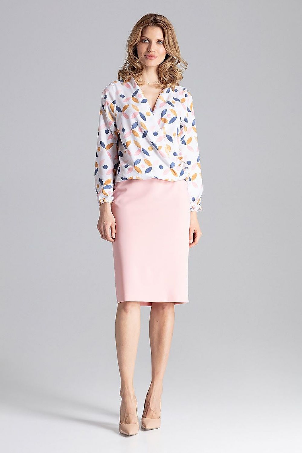  Blouse model 129772 Figl 