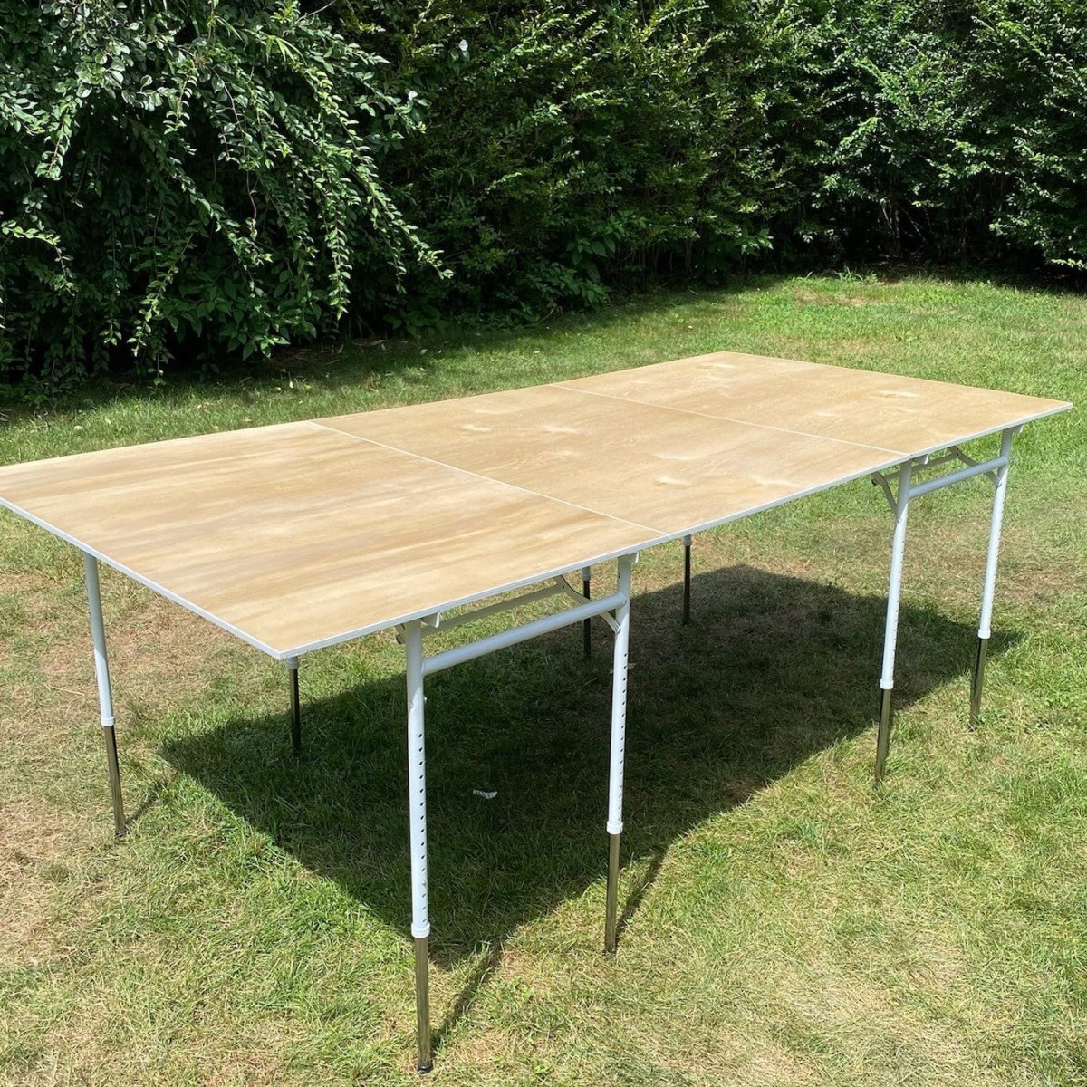 BDG Portable Beer Die Table Reseller